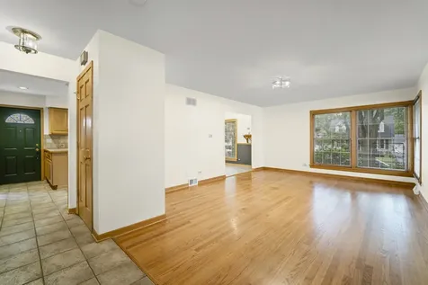 421 North Elm Street Itasca IL 60143