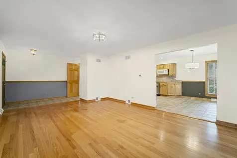421 North Elm Street Itasca IL 60143