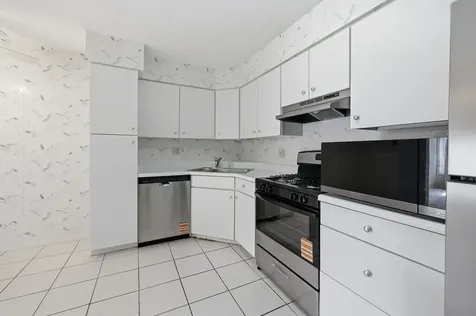 175 Lake Boulevard Buffalo Grove IL 60089