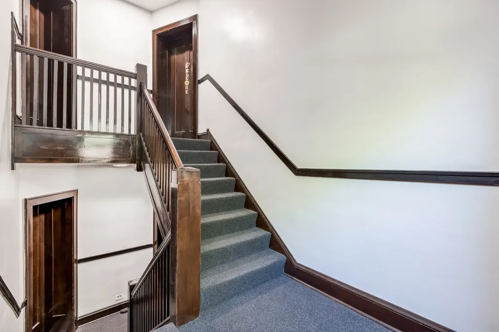 6154-56 North Hamilton Avenue Chicago IL 60659