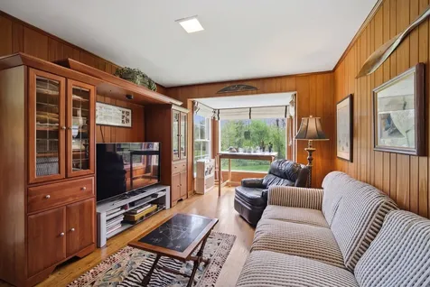 880 Hiawatha Lane Riverwoods IL 60015