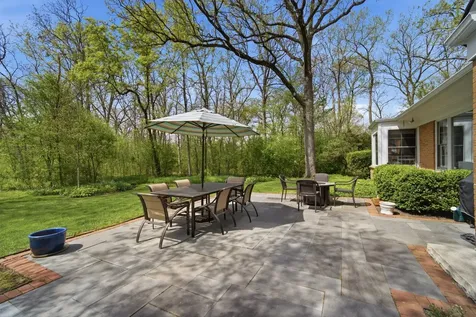 880 Hiawatha Lane Riverwoods IL 60015