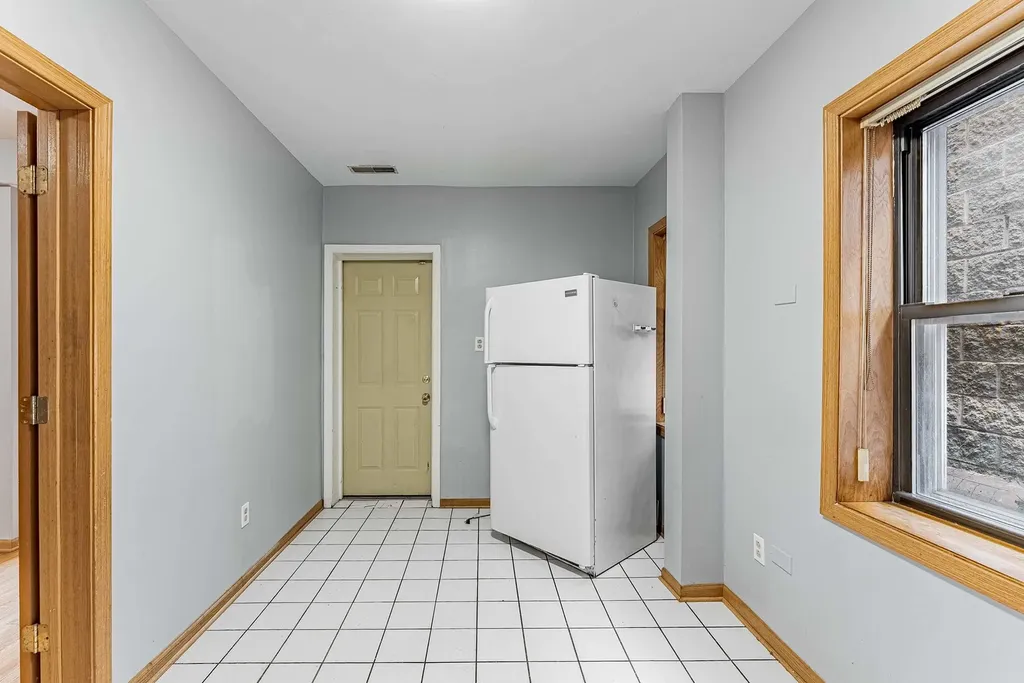 5543 West Diversey Avenue Chicago IL 60639