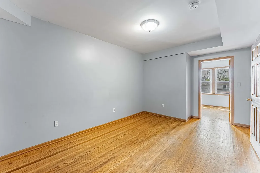 5543 West Diversey Avenue Chicago IL 60639