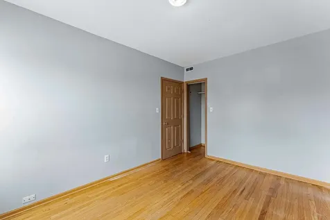 5543 West Diversey Avenue Chicago IL 60639