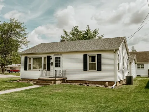 111 6TH Avenue Mendota IL 61342