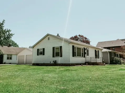 111 6TH Avenue Mendota IL 61342