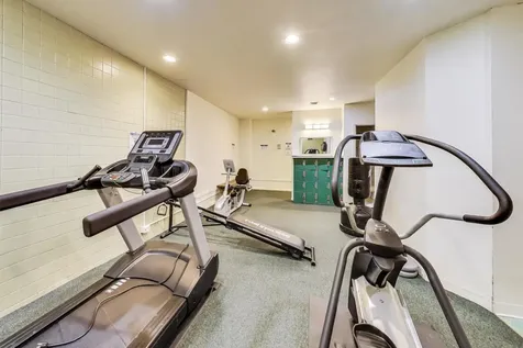 5840 West 104th Street Oak Lawn IL 60453