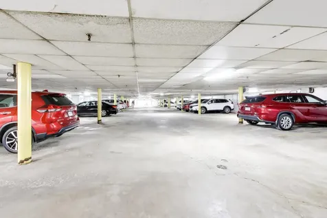 5840 West 104th Street Oak Lawn IL 60453