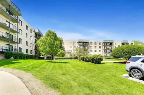 5840 West 104th Street Oak Lawn IL 60453