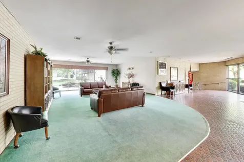 5840 West 104th Street Oak Lawn IL 60453