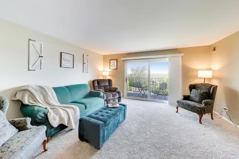 5840 West 104th Street Oak Lawn IL 60453