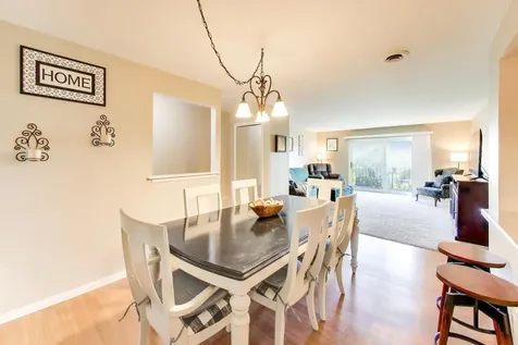 5840 West 104th Street Oak Lawn IL 60453
