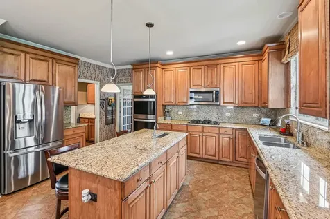 2185 Henning Lane Yorkville IL 60560