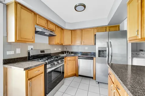 1793 Queensbury Circle Hoffman Estates IL 60169
