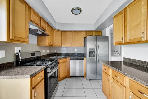 1793 Queensbury Circle Hoffman Estates IL 60169