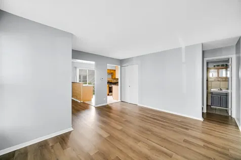 1793 Queensbury Circle Hoffman Estates IL 60169