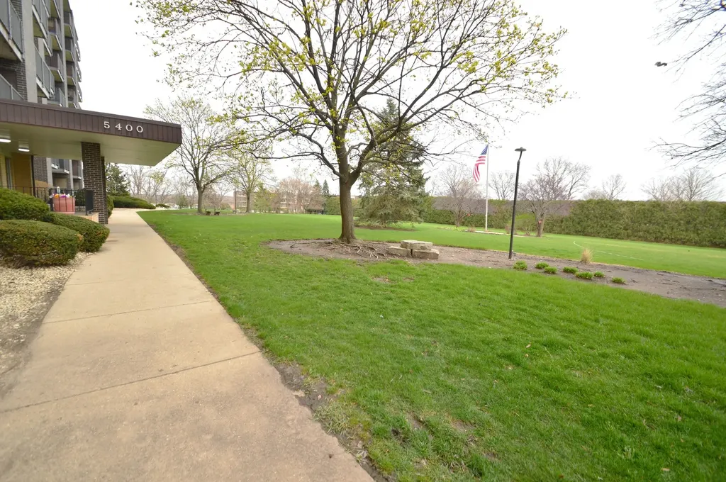 5400 Walnut Avenue Downers Grove IL 60515