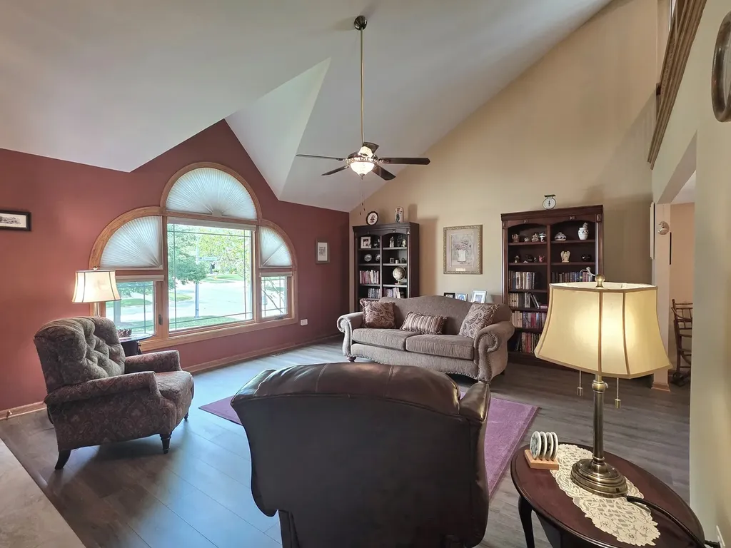 11630 Creekside Drive Orland Park IL 60467