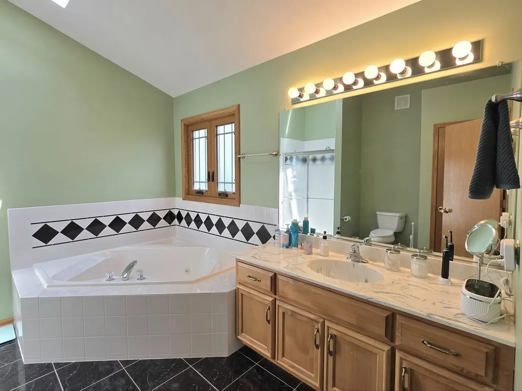 11630 Creekside Drive Orland Park IL 60467