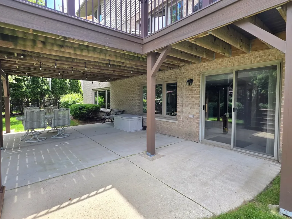 11630 Creekside Drive Orland Park IL 60467