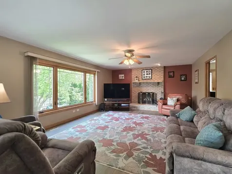 11630 Creekside Drive Orland Park IL 60467