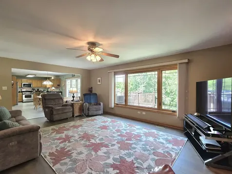 11630 Creekside Drive Orland Park IL 60467