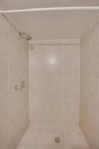 570 5TH Avenue Aurora IL 60505