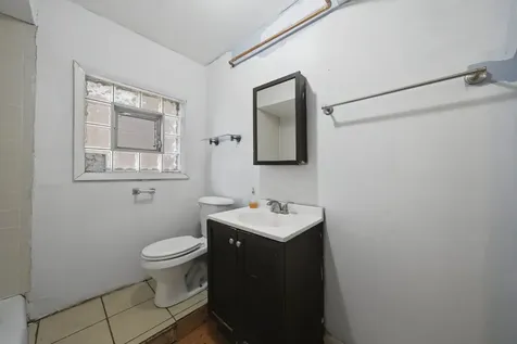 3828 South Honore Street Chicago IL 60609