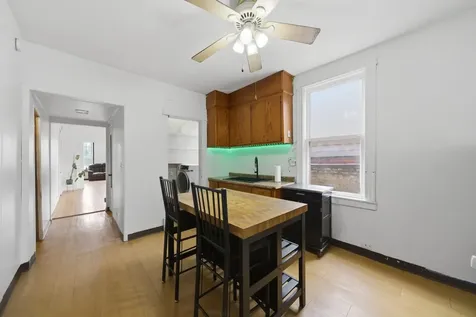 3828 South Honore Street Chicago IL 60609