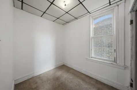 3828 South Honore Street Chicago IL 60609