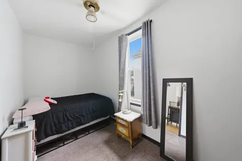 3828 South Honore Street Chicago IL 60609