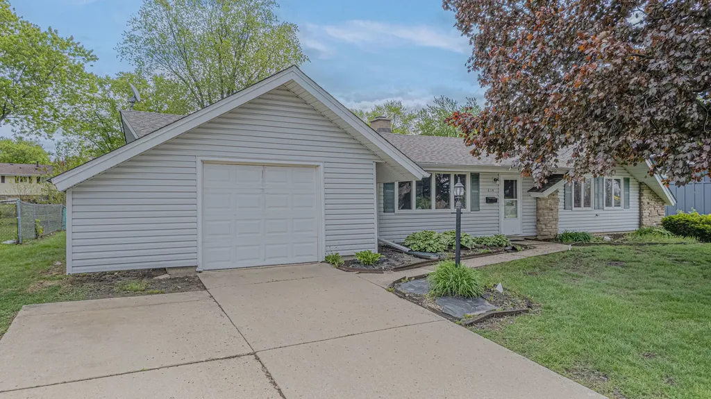635 South Springinsguth Road Schaumburg IL 60193