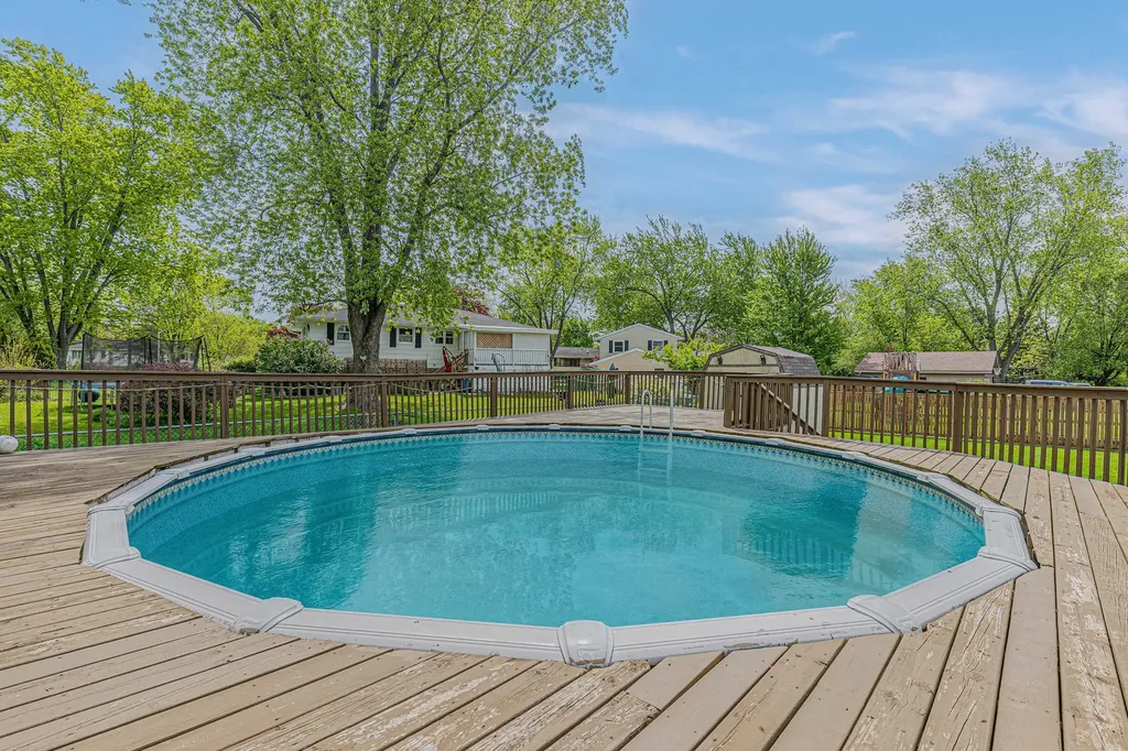 635 South Springinsguth Road Schaumburg IL 60193