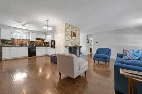 635 South Springinsguth Road Schaumburg IL 60193