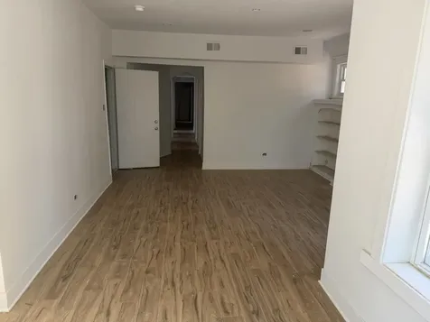 6716 South May Street Chicago IL 60621