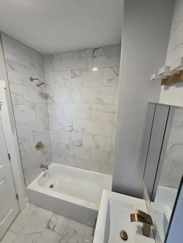 651 North Long Avenue Chicago IL 60644