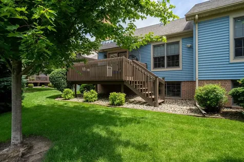5 Spruce Court Bloomington IL 61704