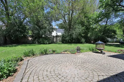 1096 Chesapeake Boulevard Grayslake IL 60030
