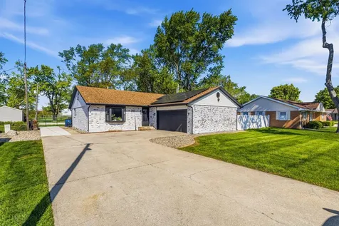 101 North Bergman Drive Thomasboro IL 61878