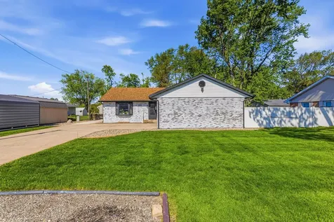 101 North Bergman Drive Thomasboro IL 61878