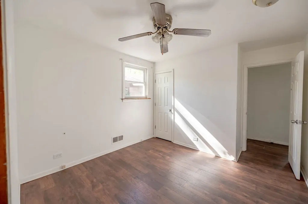9217 South Burnside Avenue Chicago IL 60619