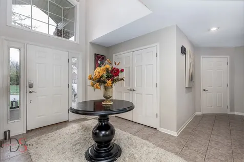 1123 Country Oak Drive Ottawa IL 61350
