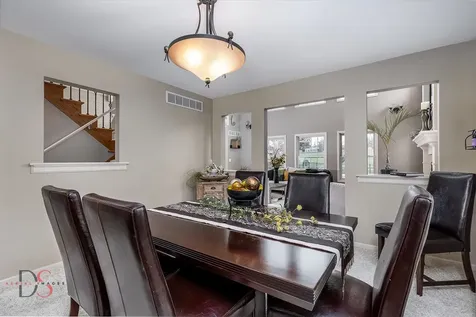 1123 Country Oak Drive Ottawa IL 61350
