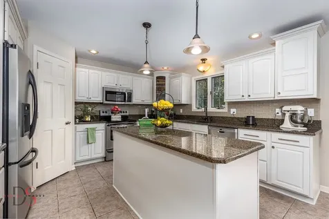 1123 Country Oak Drive Ottawa IL 61350