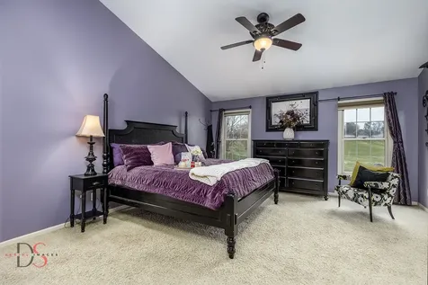 1123 Country Oak Drive Ottawa IL 61350