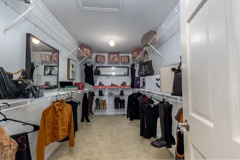 1123 Country Oak Drive Ottawa IL 61350