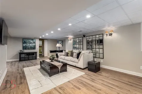 1123 Country Oak Drive Ottawa IL 61350
