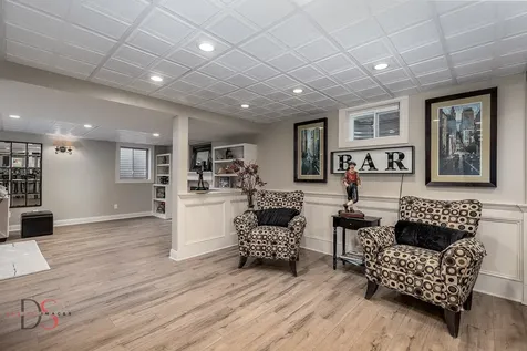 1123 Country Oak Drive Ottawa IL 61350