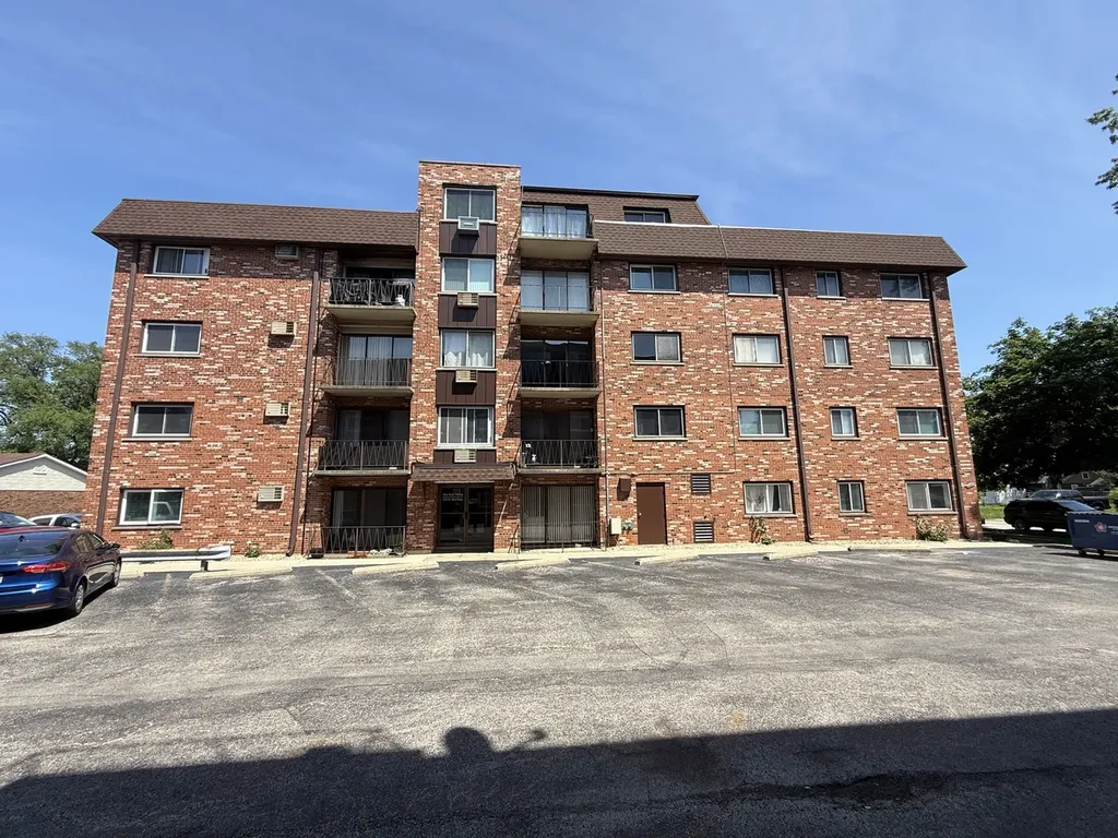 7110 West 93rd Place Oak Lawn IL 60453